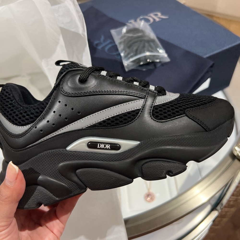 BRAND NEW NEVER WORN. Selling because it is the wrong size. Authentic Dior B22